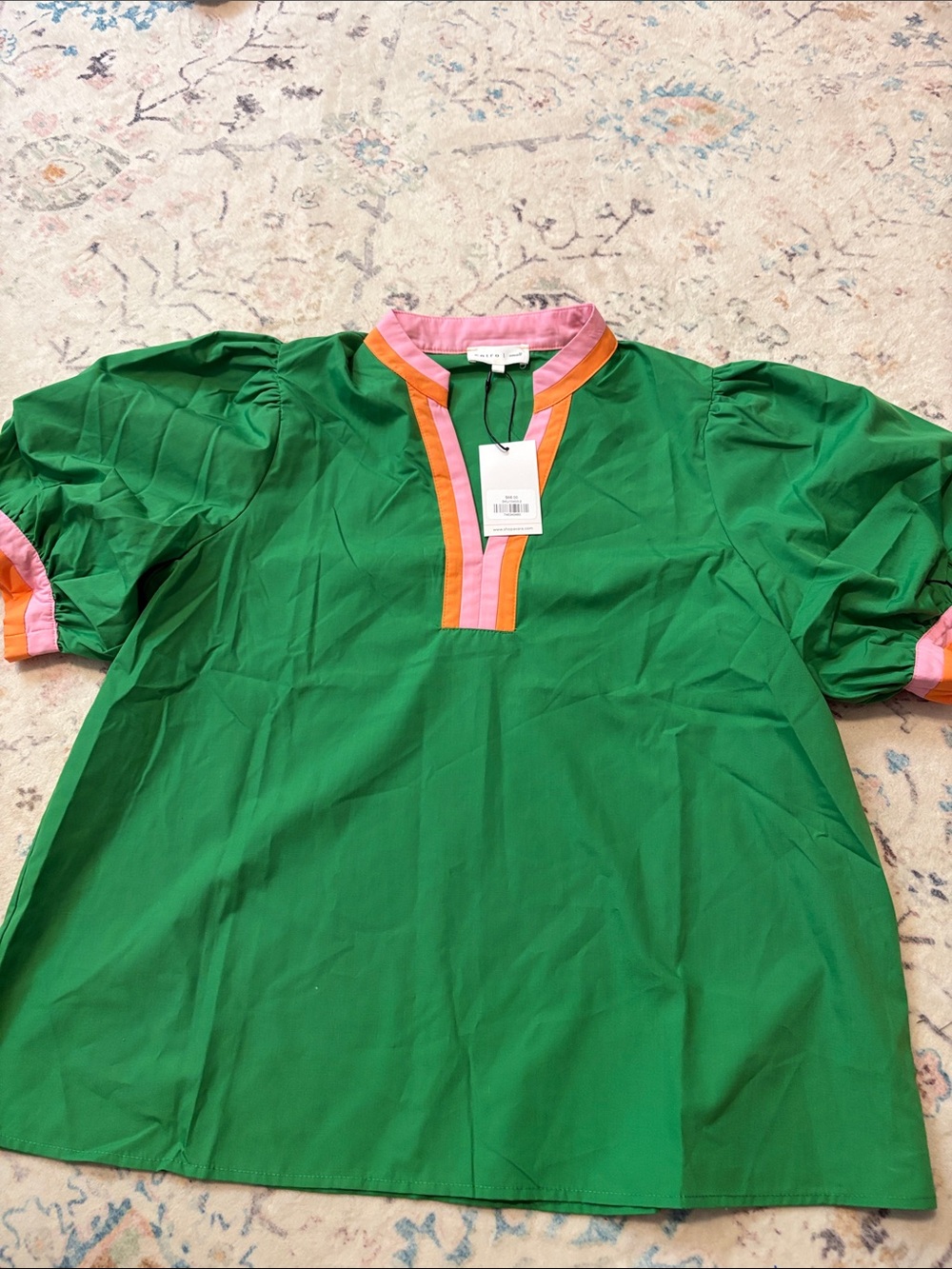 Entro Green Puff-Sleeve Top with Pink & Orange Trim. Size small. New!